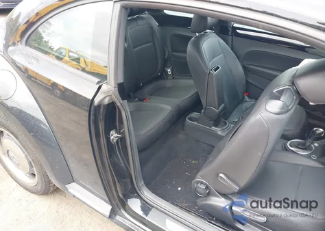 2012 Volkswagen Beetle 2.5L z USA, uszkodzony, nr VIN 3VWJP7AT6CM643145